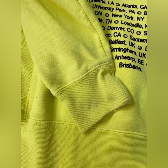 Billie Eilish World Tour 2022 Yellow Hoodie - Picture 12 of 14